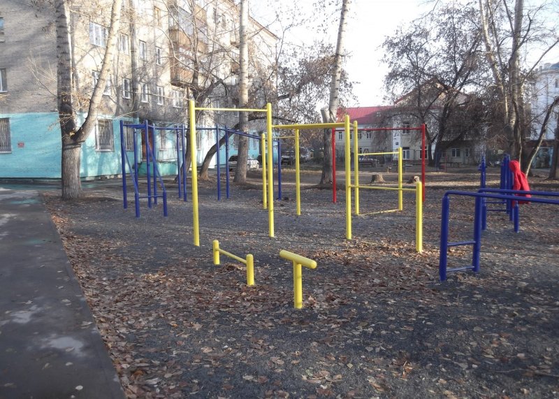 Площадка для воркаута в городе Новосибирск №1338 Средняя Современная фото
